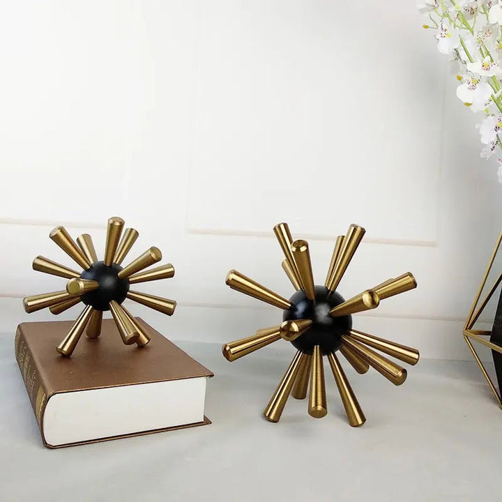 Gold Table Decor Starburst – Modern Black and Gold Centerpiece - posh&amp;polish variety