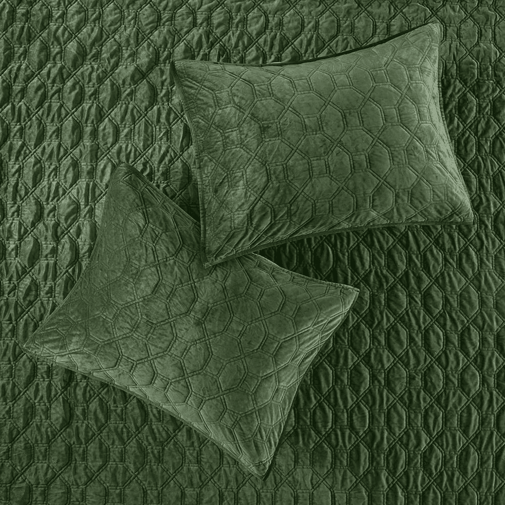 Harper Velvet Quilt Set, 3-Piece – Green - posh&amp;polish variety