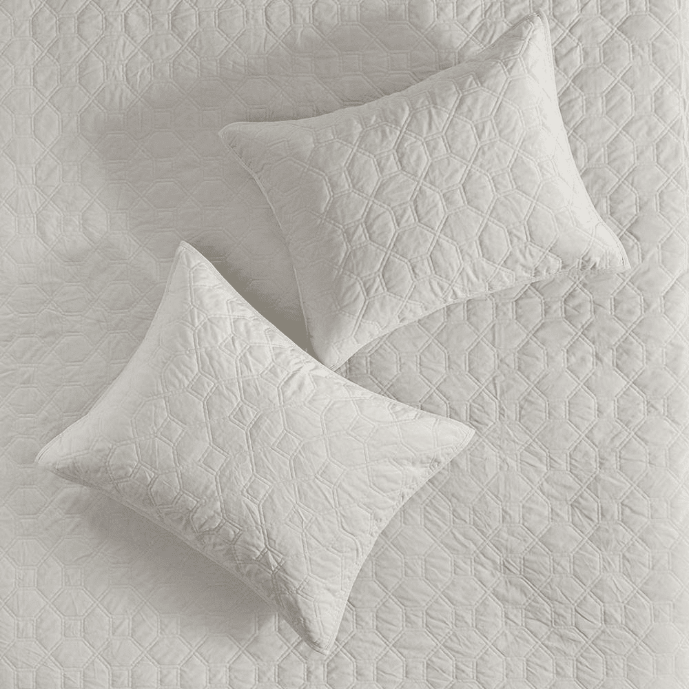 Harper Velvet Quilt Set, 3-Piece – Ivory - posh&amp;polish variety