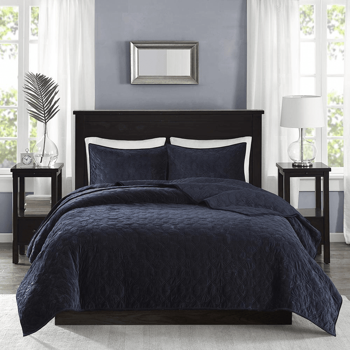 Harper Velvet Quilt Set, 3-Piece – Navy - posh&amp;polish variety
