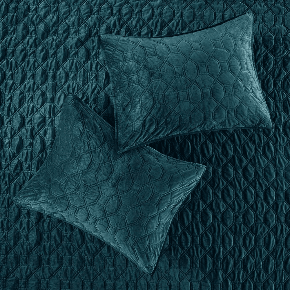 Harper Velvet Quilt Set, 3-Piece – Teal - posh&amp;polish variety