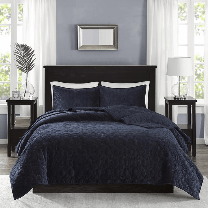 Madison Park Harper Velvet 3-Piece Quilt Set – (Full/Queen) - posh&amp;polish variety