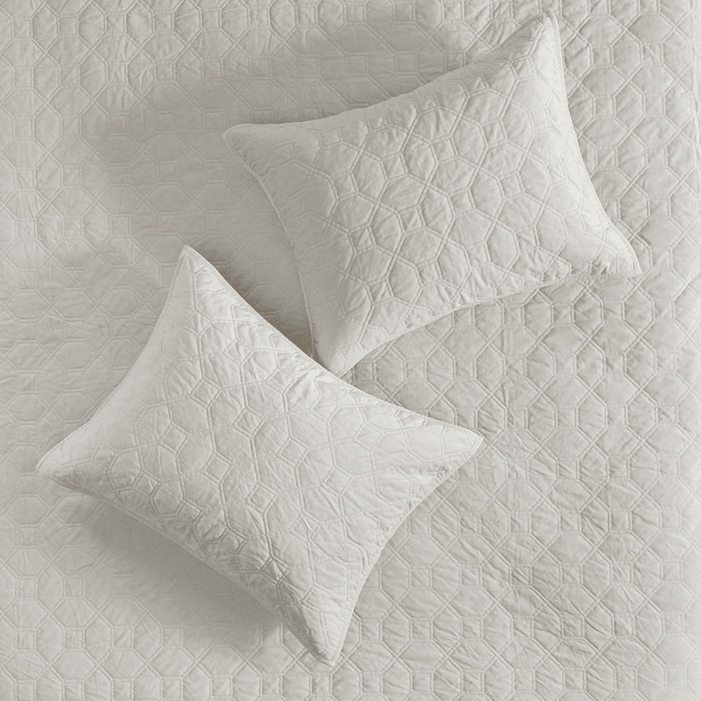 Madison Park Harper Velvet 3-Piece Quilt Set – (Full/Queen) - posh&amp;polish variety