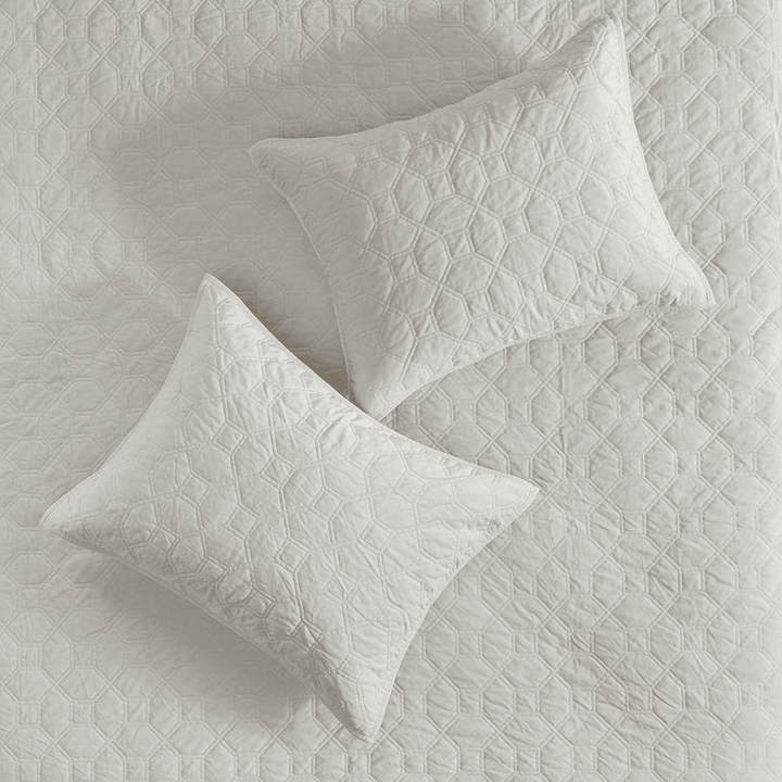 Madison Park Harper Velvet 3-Piece Quilt Set – (Full/Queen) - posh&amp;polish variety