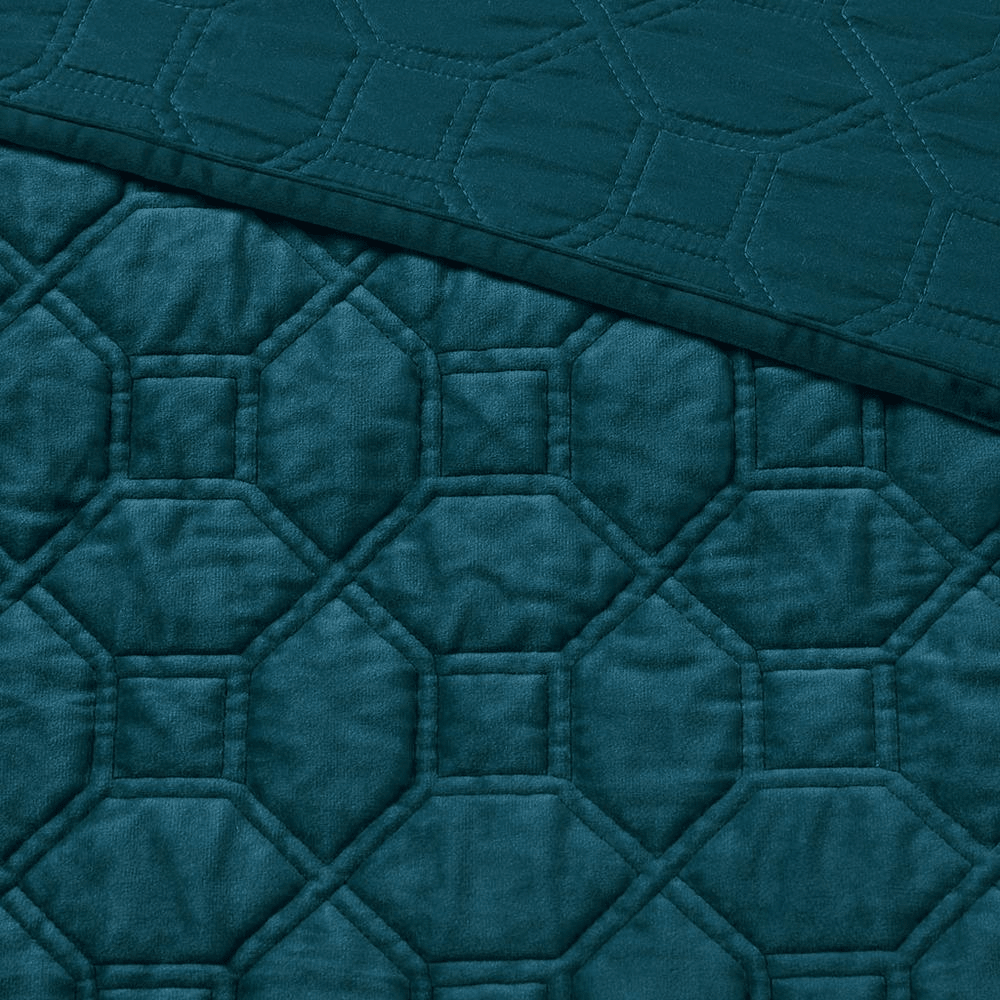 Madison Park Harper Velvet 3-Piece Quilt Set – (Full/Queen) - posh&amp;polish variety